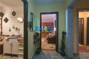 Apartament 3 camere de vanzare REPUBLICII - Bacau anunturi imobiliare Bacau