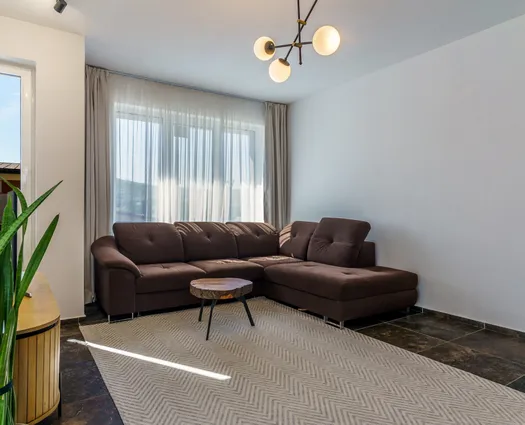 Vilă 4 cam Cluj-Napoca, 140 mp, P+1+M