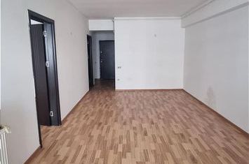 Apartament 3 camere de vanzare LIBERTATII - Valcea anunturi imobiliare Valcea