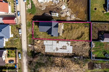 REZERVAT! Casă la roșu cu teren de 752 mp, Mandruloc. Arad anunturi imobiliare Arad