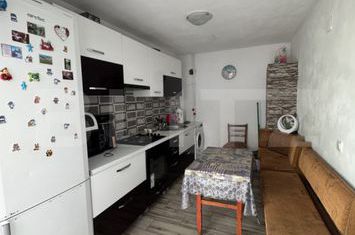 Casă - 4 camere de vanzare CRAIOVA - Dolj anunturi imobiliare Dolj