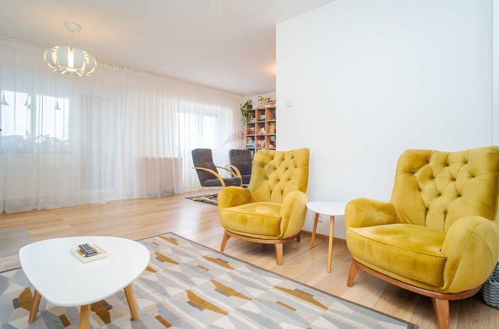 Apartament 3 camere,101 mp - Șos. Nicolina,     0% comision anunturi imobiliare Iasi