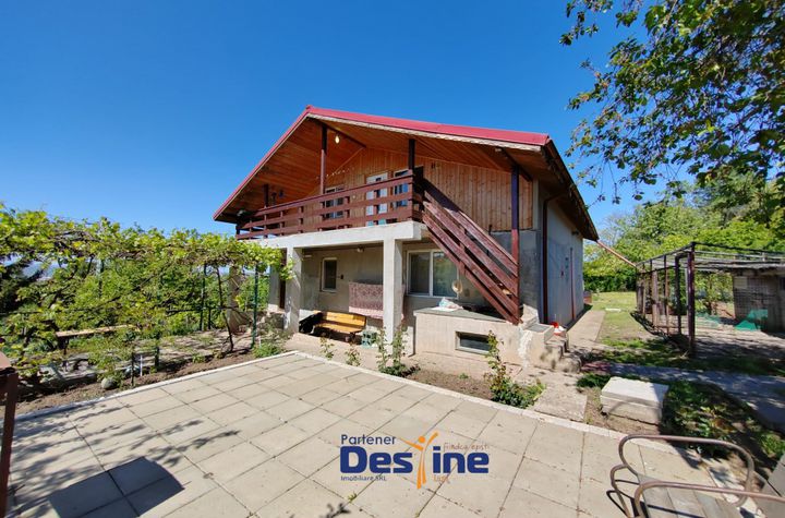 Casă - 6 camere de vanzare IASI - Iasi anunturi imobiliare Iasi