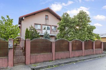 Darasti - Ilfov, Casa 295 mp utili, 5 dormitoare, 3 bai, teren 1207 mp anunturi imobiliare Bucuresti