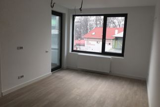 Apartament 3 camere 81 mp