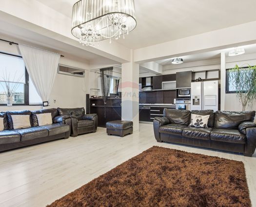 Apartament 3 camere Iasi, 101 mp