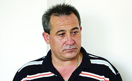 Baştanul mafiei imobiliare vrea clădire cu contract fals
