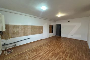 Apartament 3 camere de vanzare CETATE - Alba anunturi imobiliare Alba