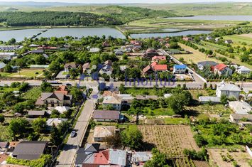 Casa batraneasca + 1500 mp teren, Podu Iloaiei anunturi imobiliare Iasi