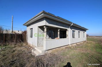 Casa in Movileni - Olt, la strada principala !! anunturi imobiliare Olt