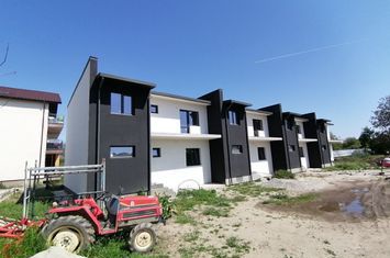 Vilă - 4 camere de vanzare 1-DECEMBRIE - Bucuresti anunturi imobiliare Bucuresti