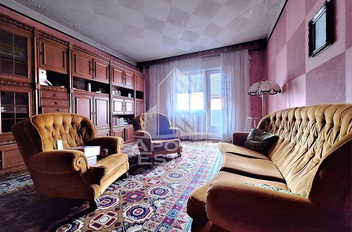 Apartament 4 camere, 180 mp construiti, zona Ultracentrala anunturi imobiliare Arad