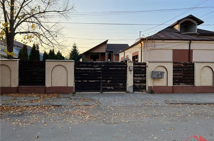 Casă - 4 camere de vanzare OBOR - Vrancea anunturi imobiliare Vrancea