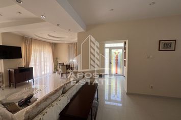 Vila individuală deosebită cu piscina încălzită anunturi imobiliare Timis