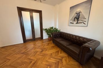 Inchiriere apartament coworking trei camere mobilat/utilat Palatul Cotroceni anunturi imobiliare Bucuresti