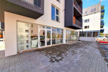 Spatiu Comercial -Floresti -Open Space/Bloc Nou/Vitrina Mare/Parcari anunturi imobiliare Cluj