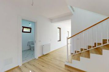 Duplex întreg cu Panouri Solare! Cu 2 intrari! anunturi imobiliare Bucuresti