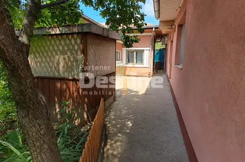 Casă - 4 camere de vanzare IASI - Iasi anunturi imobiliare Iasi