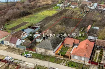 PROPIETATE REZERVATA- Casă de vanzare cu 3 camere in Chisineu Cris anunturi imobiliare Arad