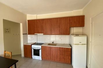Garsonieră mobilată 50 mp, etaj 3, Profitis Ilias anunturi imobiliare Grecia