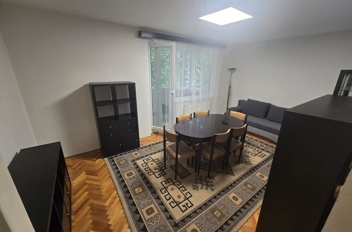 Apartament 3 camere,bloc izolat termic,70 mp, et 1 anunturi imobiliare Mures
