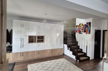 Vilă - 4 camere de vanzare VALEA LUPULUI - Iasi anunturi imobiliare Iasi