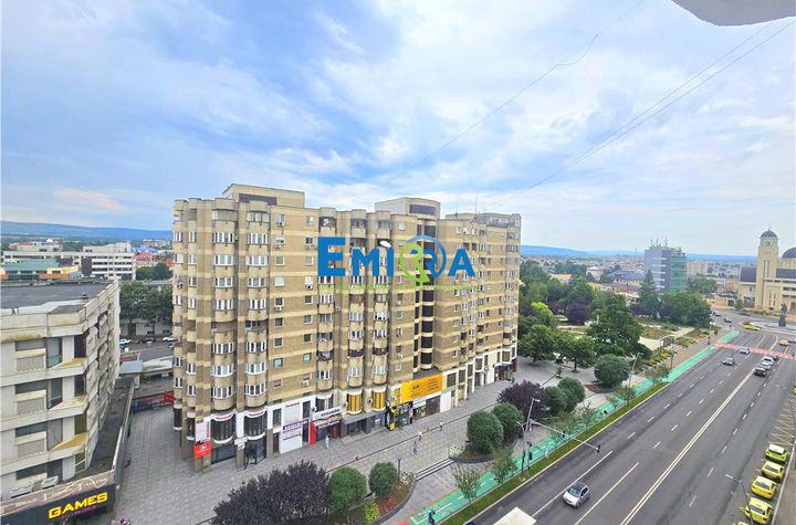 Apartament 4 camere de vanzare ULTRACENTRAL - Bacau anunturi imobiliare Bacau