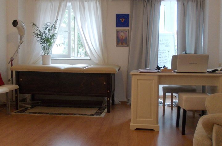 Apartament tip studio, ideal birou, metrou Pta Victoriei, anunturi imobiliare Bucuresti