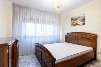 Apartament modern -3 camere, zona Intim anunturi imobiliare Arad