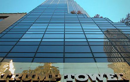 Vezi cum investiţiile în imobiliare i-au crescut averea lui Donald Trump