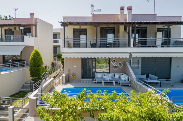 Mezonetă 2 nivele cu piscină în Panorama Kariani anunturi imobiliare Grecia