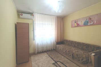 Apartament 3 camere de vanzare PLOIESTI - Prahova anunturi imobiliare Prahova