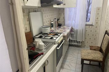 Apartament 3 camere de vanzare SUD - Vrancea anunturi imobiliare Vrancea