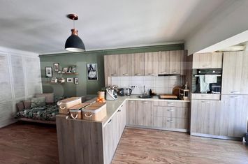 Apartament 3 camere de vanzare FLORESTI - Cluj anunturi imobiliare Cluj