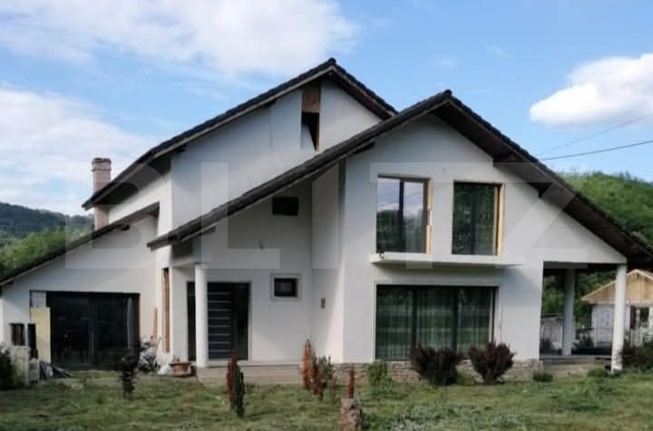 Vilă - 4 camere de vanzare SEBES - Alba anunturi imobiliare Alba