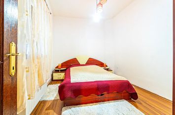 Apartament 3 camere de vanzare GRADISTE - Arad anunturi imobiliare Arad