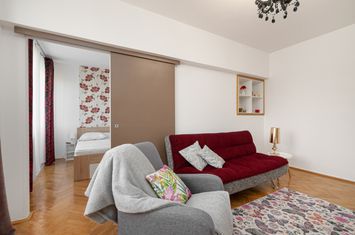 Apartament 2 camere de vanzare ROMANA - Bucuresti anunturi imobiliare Bucuresti