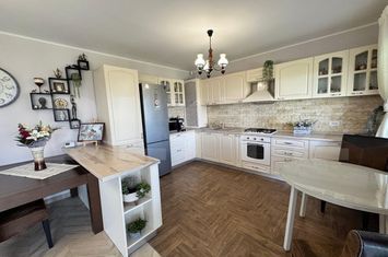 Casă - 3 camere de vanzare SANPETRU - Brasov anunturi imobiliare Brasov
