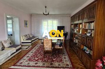 Casa 4 camere si 450 mp teren ultracentral anunturi imobiliare Alba