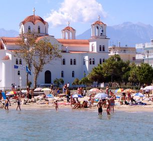 Vacanţă în Grecia: platiţi pentru UNU şi staţi DOI