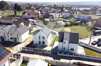 Vilă - 4 camere de vanzare SIBIU - Sibiu anunturi imobiliare Sibiu