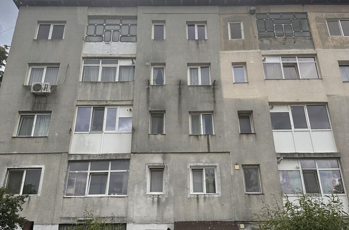APARTAMENT 3 CAMERE - ROSIORII DE VEDE - anunturi imobiliare Teleorman