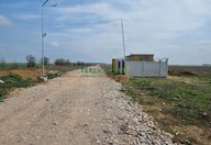 300.000 €, Teren Intravilan