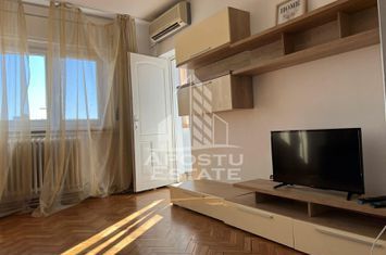 Apartament cu 4 camere, 2 bai în Piața Unirii, Timișoara anunturi imobiliare Timis