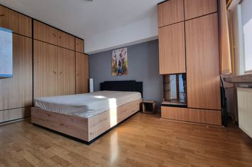 Apartament 2 camere de inchiriat ULTRACENTRAL - Bacau anunturi imobiliare Bacau