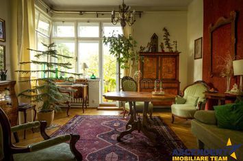 Vilă - 8 camere de vanzare DRUMUL POIENII - Brasov anunturi imobiliare Brasov