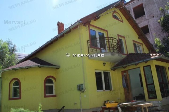 Casă - 6 camere de vanzare SINAIA - Prahova anunturi imobiliare Prahova