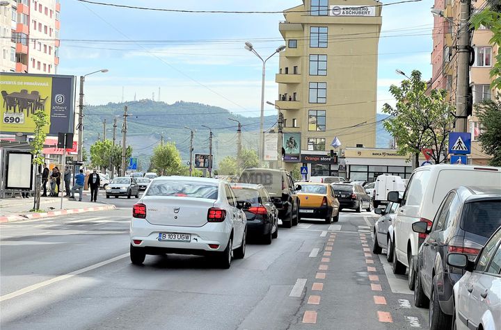 Apartament 3 camere de vanzare CENTRAL - Sibiu anunturi imobiliare Sibiu