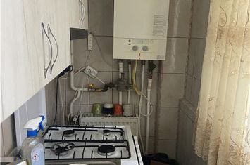 Apartament 3 camere de vanzare ULTRACENTRAL - Vrancea anunturi imobiliare Vrancea