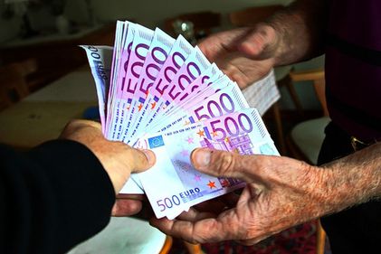 Euro, la finalul lui 2014: cea mai mare valoare a ultimelor nouă luni